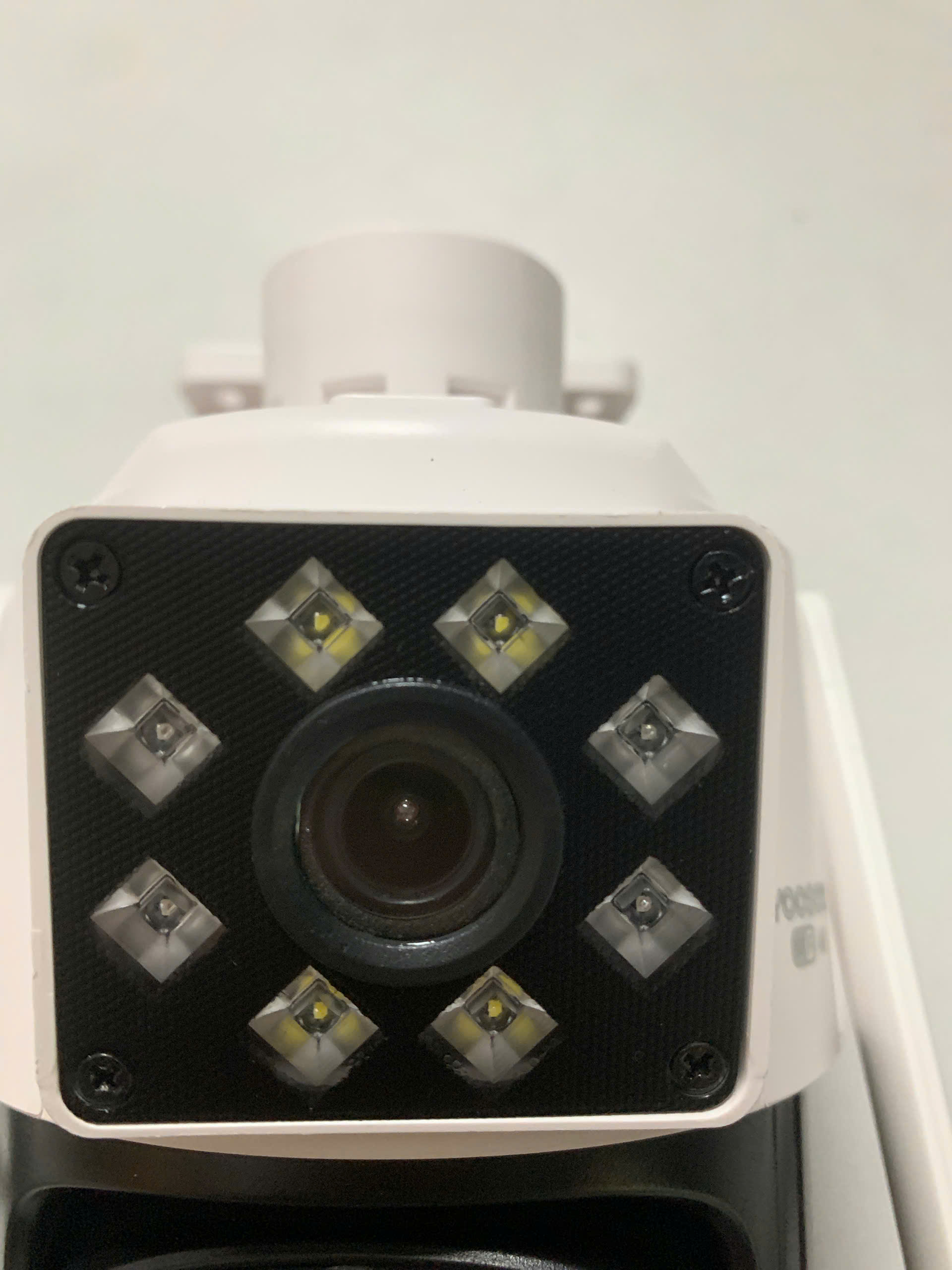 Camera Q22S 2 mắt xoay 350 độ